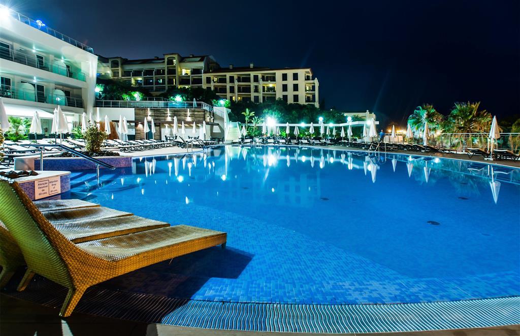 Meliã Madeira Mare Hotel 5*
